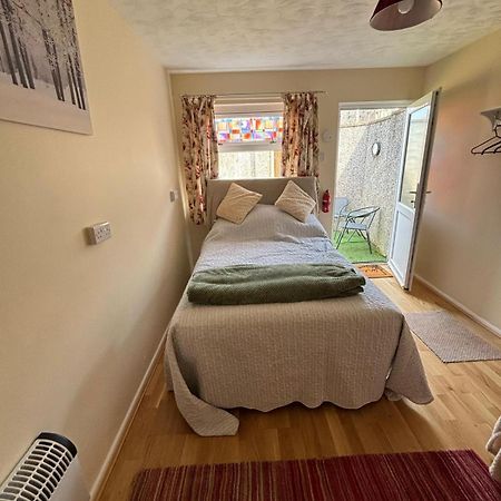Appartamento 1A Butty Bach Milford Haven Esterno foto