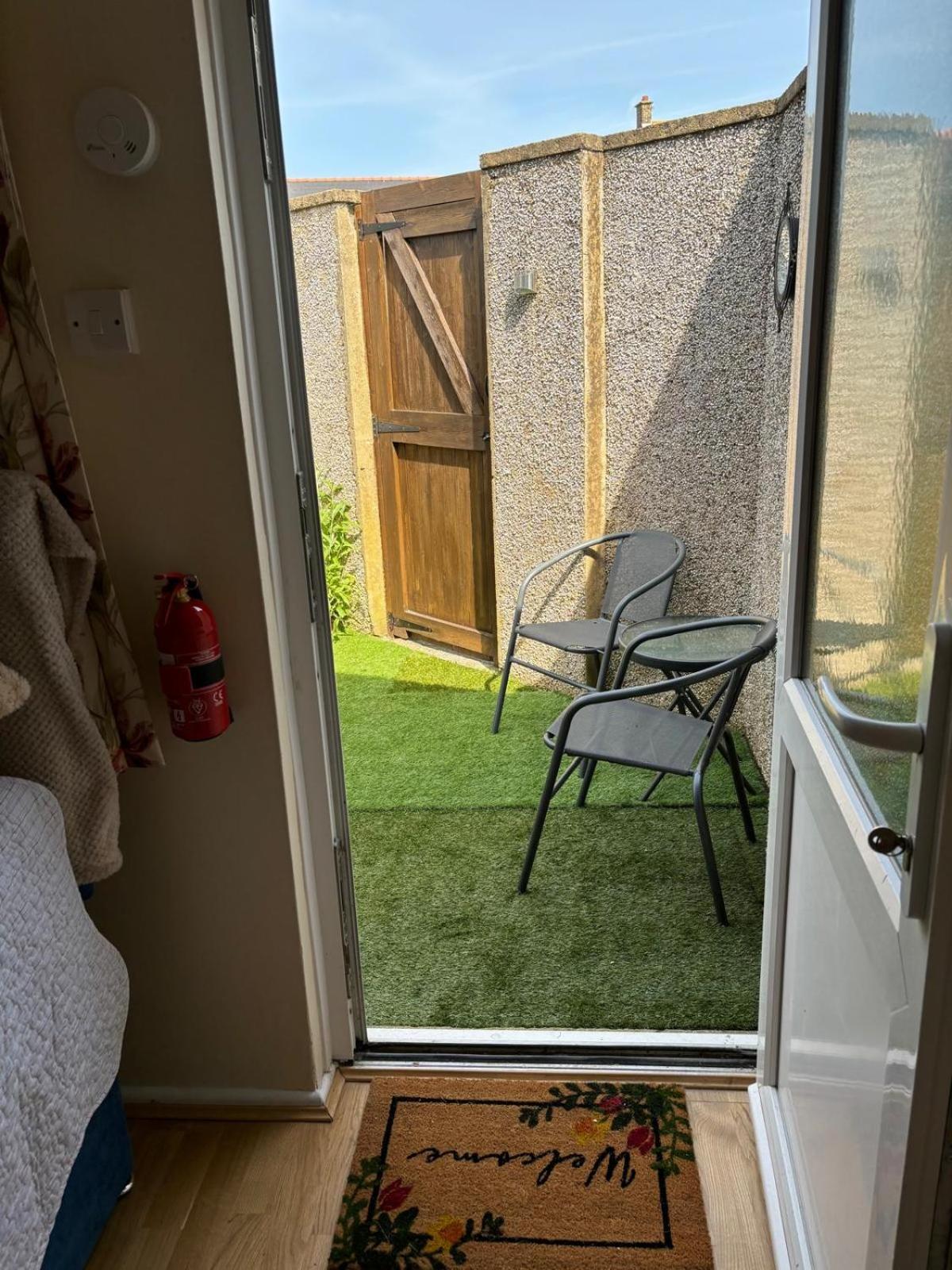Appartamento 1A Butty Bach Milford Haven Esterno foto